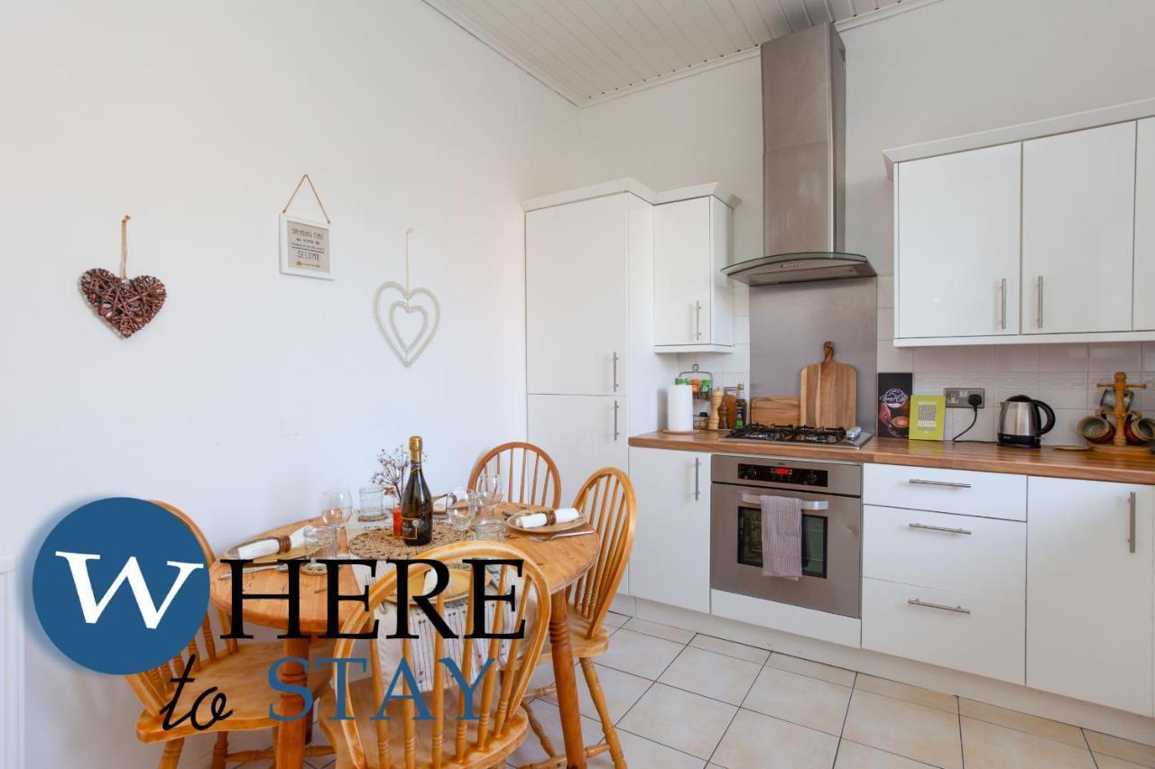 Bright 2Bed Apartment In Galashiels City Centre Extérieur photo